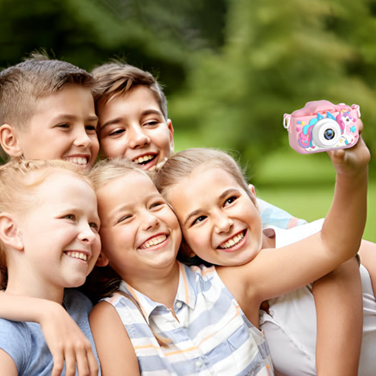 Appareil Photo pour Enfants PixNest – 20 MP, Double Caméra, 28 Cadres, 5 Jeux | TrioNest™ Mon Adorable Bébé