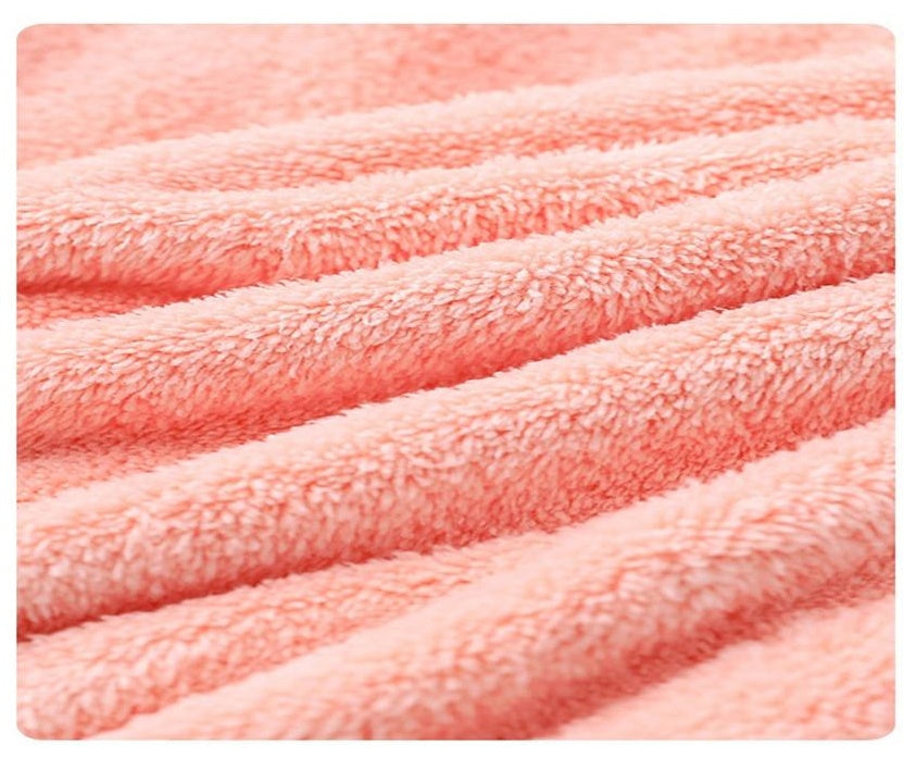Cape de Bain Bébé à Motif d'Animaux – Polaire Corail, 80x80 cm, Lavable Machine | TrioNest™ mon adorable bebe