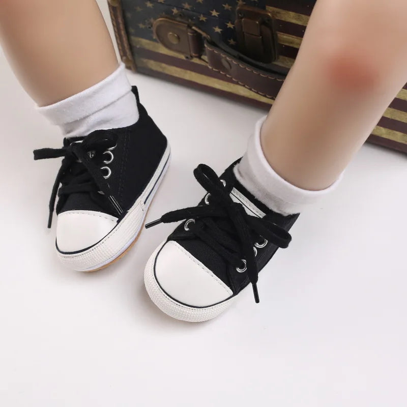 Chaussure Bébé Premier Pas en Toile 0-18 Mois – Canvas Respirant, Semelle Antidérapante, Lacets | CanvasStep by TrioNest™ Mon Adorable Bébé