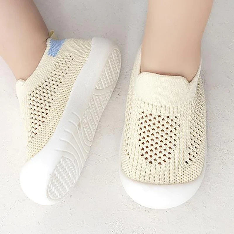 Chaussures Bébé Maille Respirante – Premiers Pas, Antidérapante, Protection Orteils, Lavable 30° | BreezStep by TrioNest™ mon adorable bebe