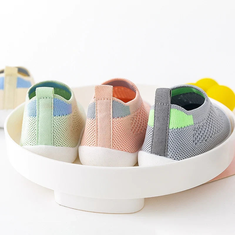 Chaussures Bébé Maille Respirante – Premiers Pas, Antidérapante, Protection Orteils, Lavable 30° | BreezStep by TrioNest™ mon adorable bebe