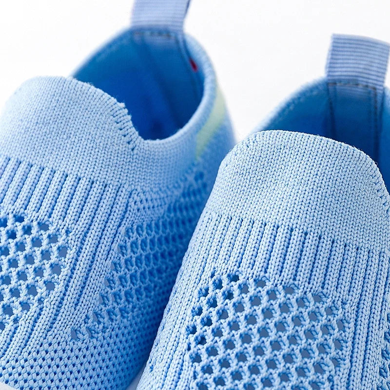 Chaussures Bébé Maille Respirante – Premiers Pas, Antidérapante, Protection Orteils, Lavable 30° | BreezStep by TrioNest™ mon adorable bebe