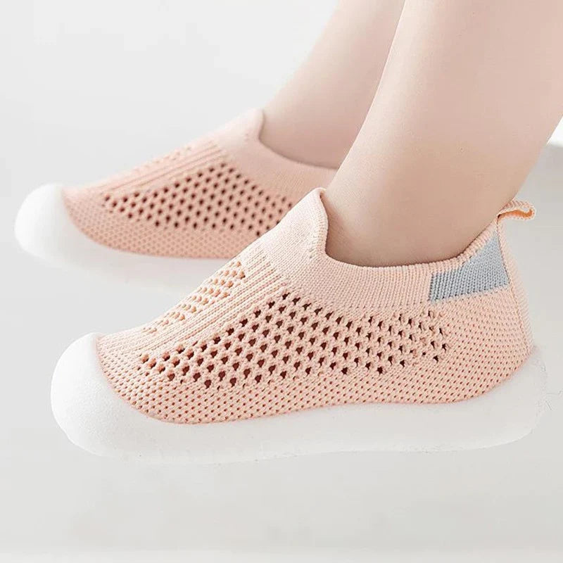 Chaussures Bébé Maille Respirante – Premiers Pas, Antidérapante, Protection Orteils, Lavable 30° | BreezStep by TrioNest™ mon adorable bebe