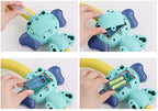 Douchette de Bain Bébé à Motifs d'Animaux – Poignée Ergonomique, Jet Doux, Jouet Bain & Piscine | TrioNest™