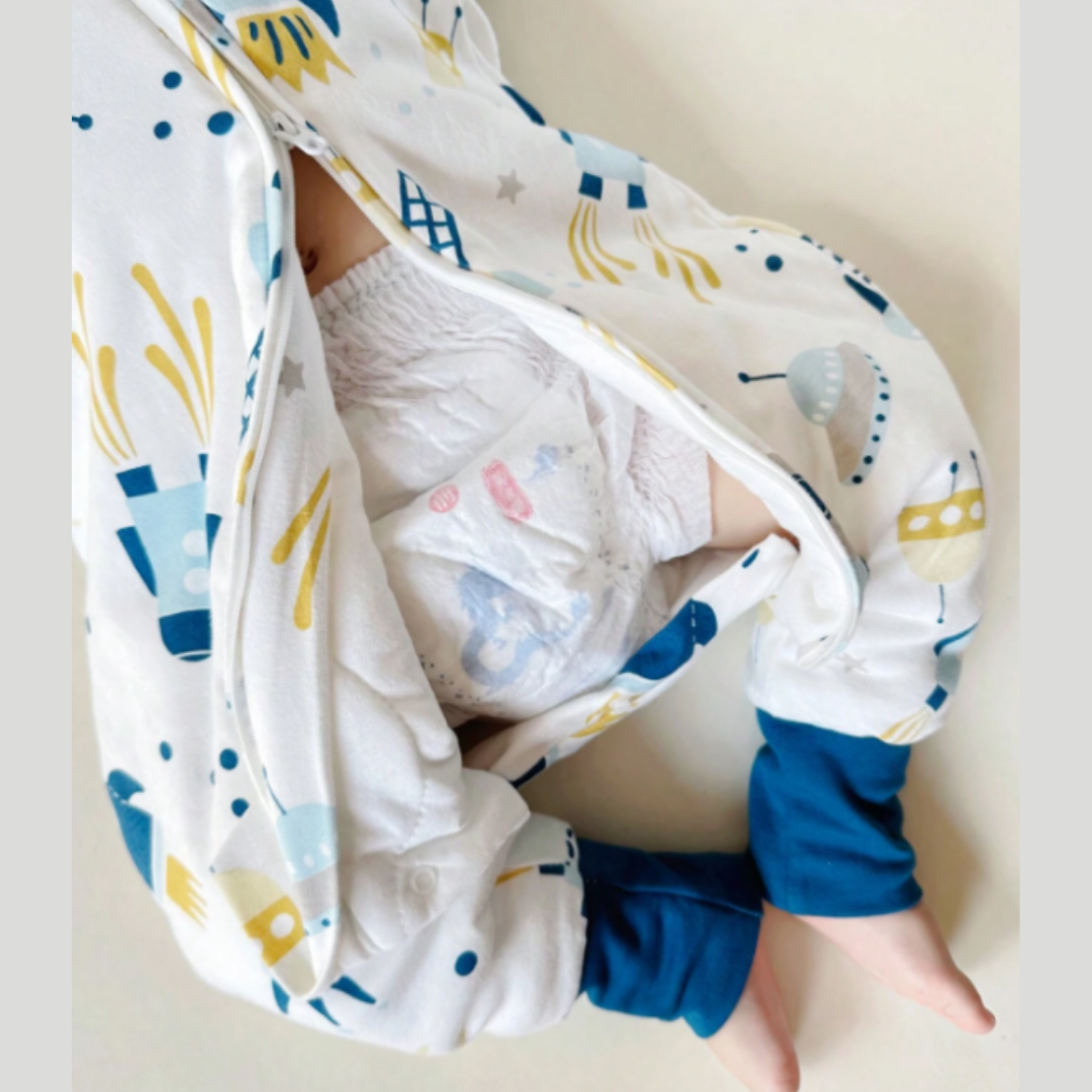 Gigoteuse Bébé Jambes Fendues SplitLegs — Boutons-Pression, 4 Motifs, 6-36 Mois, Protection 0-10°C | TrioNest™