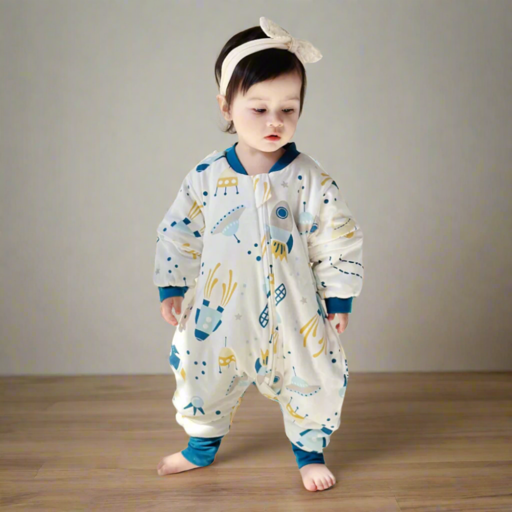 Gigoteuse Bébé Jambes Fendues SplitLegs — Boutons-Pression, 4 Motifs, 6-36 Mois, Protection 0-10°C | TrioNest™