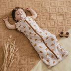 Gigoteuse Bébé Mains Cachées HiddenHands — 3 Modes, Évolutive 0-12 Mois, 5 Motifs, Fermeture Éclair Protégée | TrioNest™