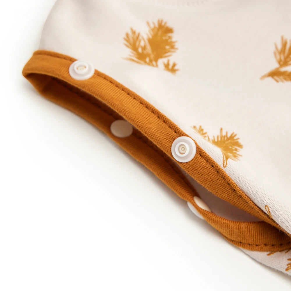 Gigoteuse Bébé Mains Cachées HiddenHands — 3 Modes, Évolutive 0-12 Mois, 5 Motifs, Fermeture Éclair Protégée | TrioNest™