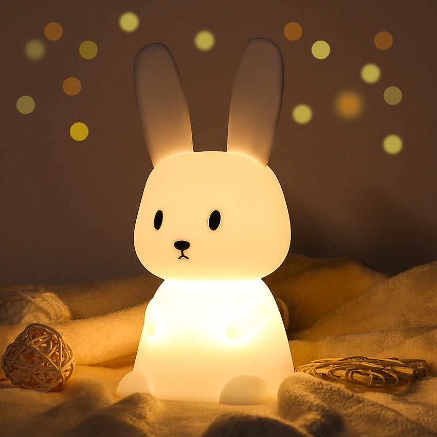 Veilleuse Lapin Silicone Bébé – 7 Couleurs LED, 3 Modes, 10h Autonomie, Sans BPA | TrioNest™