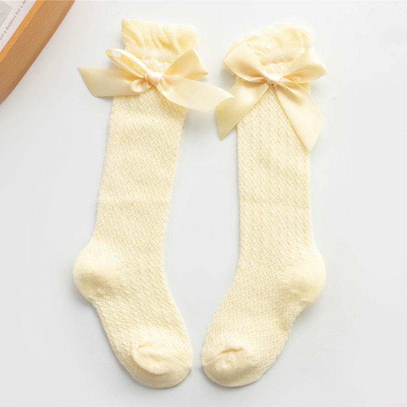 Chaussettes Hautes Bébé Fille Nœud Papillon 0-3 Ans – Douces, Respirantes, Plusieurs Coloris | ButterflyKnee by TrioNest™ mon adorable bebe