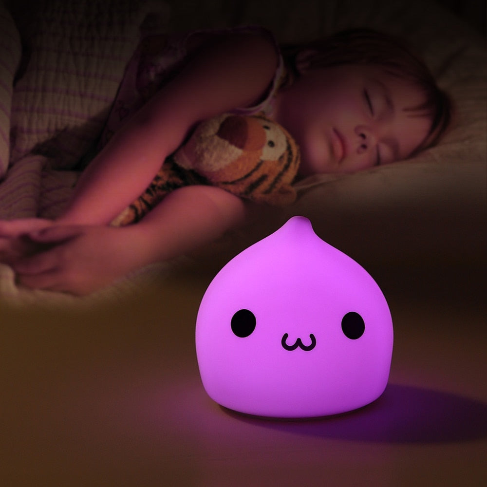 Veilleuse Goutte d'Eau Enfant – 7 Couleurs LED, 3 Modes, Commande Tactile, Déco Chambre | TrioNest™
