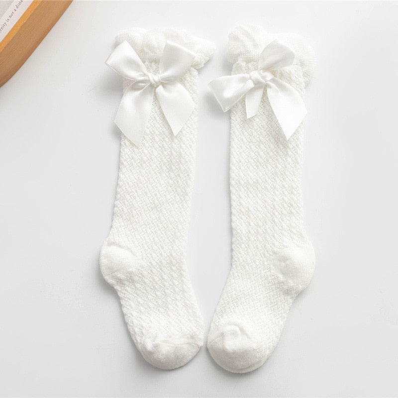 Chaussettes Hautes Bébé Fille Nœud Papillon 0-3 Ans – Douces, Respirantes, Plusieurs Coloris | ButterflyKnee by TrioNest™ mon adorable bebe