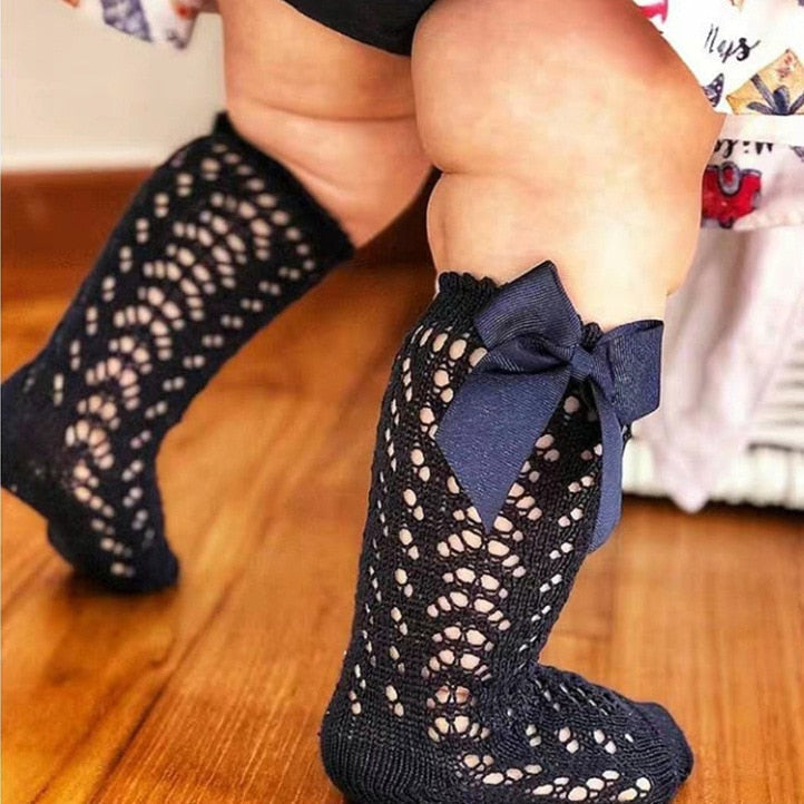 Chaussettes Hautes Bébé Fille Nœud Papillon 0-3 Ans – Douces, Respirantes, Plusieurs Coloris | ButterflyKnee by TrioNest™ mon adorable bebe