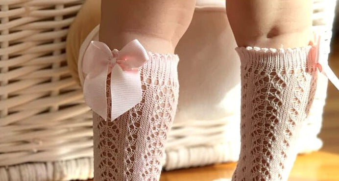 Chaussettes Hautes Bébé Fille Nœud Papillon 0-3 Ans – Douces, Respirantes, Plusieurs Coloris | ButterflyKnee by TrioNest™ mon adorable bebe