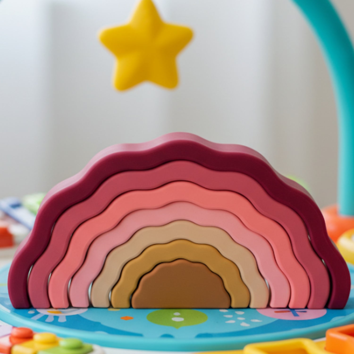 Jeux de Construction Maternelle – Arcs Silicone, Couleurs Dégradées, Motricité Fine, Dès 12 Mois | WaveLoop by TrioNest™