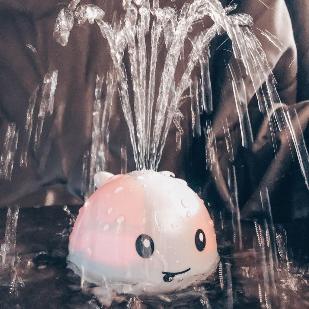 Jouet de Bain Bébé Baleine Multicolore Éveil Sensoriel LED AQUAWHALE – TrioNest™