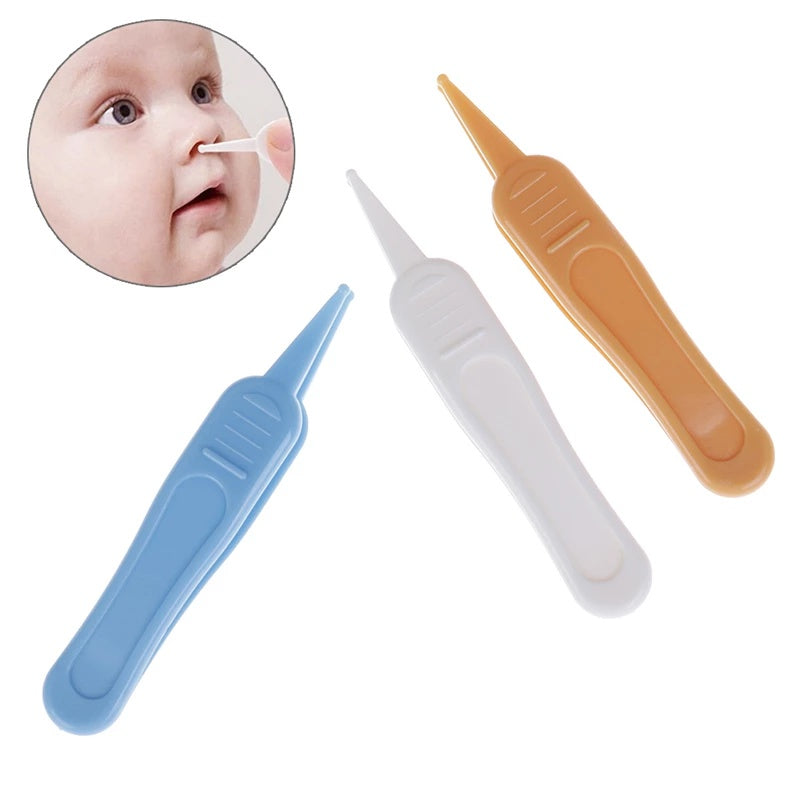 Pince de Nettoyage pour Bébé – Nez, Oreilles, Yeux & Nombril, Embout Rond, Plastique ABS, Couvercle Hygiénique | NasoCare by TrioNest™