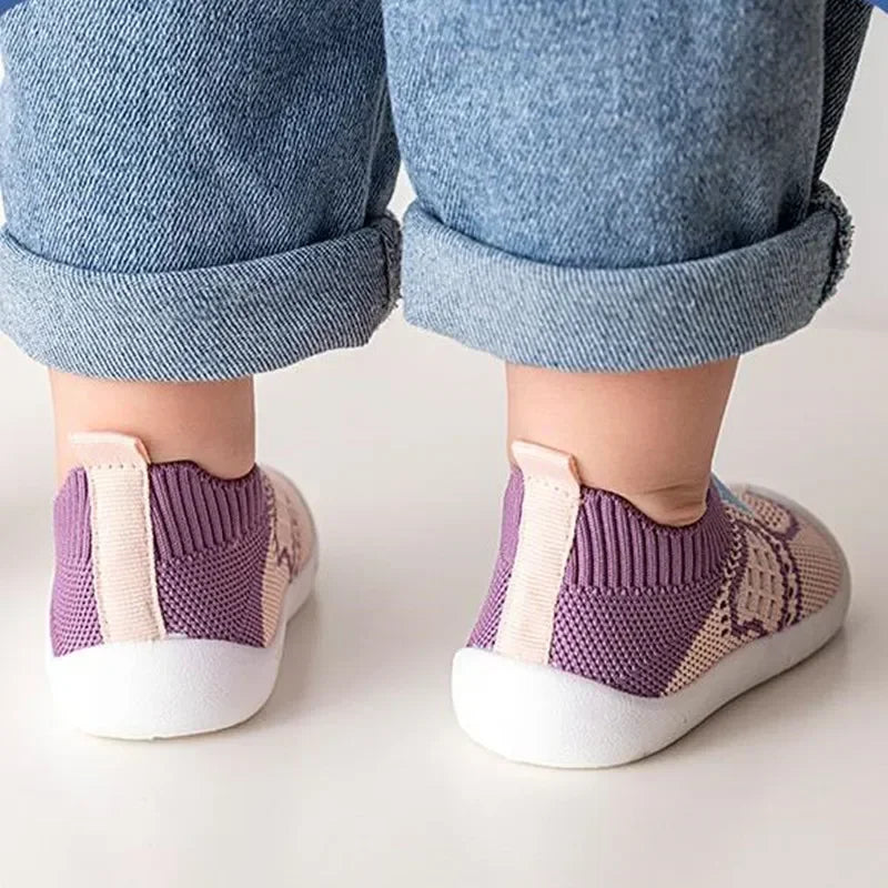 Chaussons Bébé Antidérapants SoftStep — Semelle Caoutchouc, Maille Respirante, Slip-On, 0-4 Ans | TrioNest™