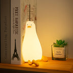 Veilleuse Canard Bébé – Lumière Douce Tactile, Filaire & Sans Fil, Support Téléphone | TrioNest™