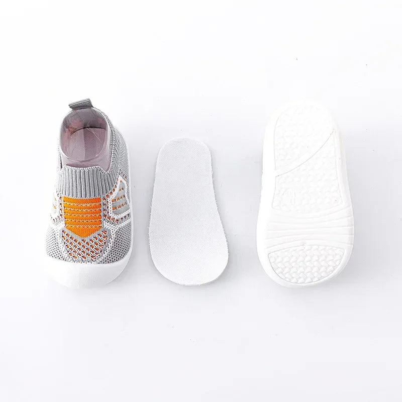 Chaussons Bébé Antidérapants SoftStep — Semelle Caoutchouc, Maille Respirante, Slip-On, 0-4 Ans | TrioNest™
