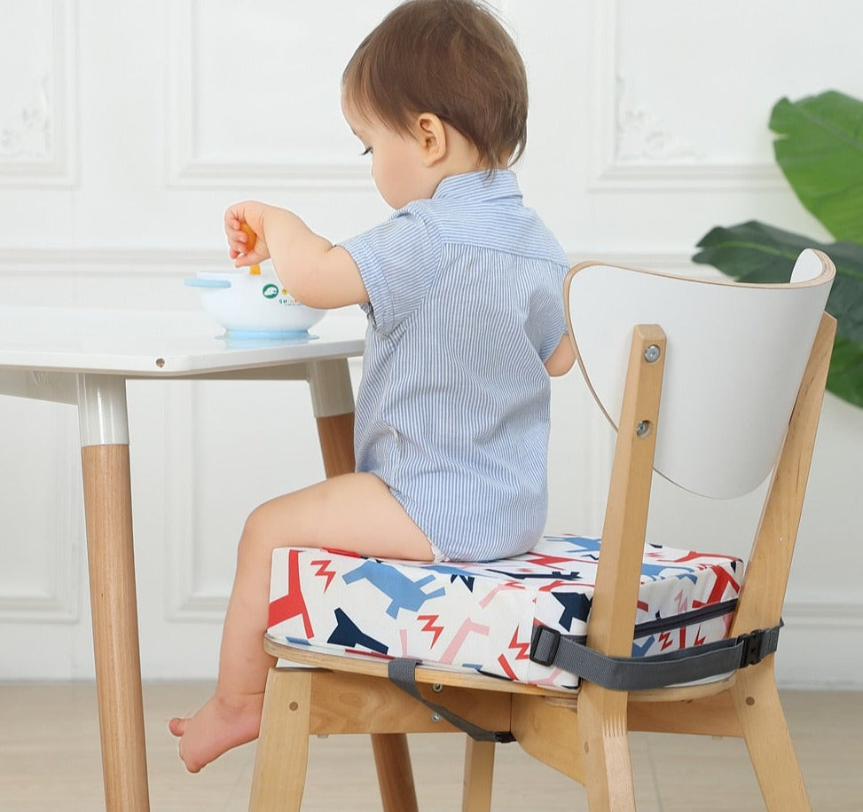Sitzerhöhung für Babys mit niedlichen Mustern