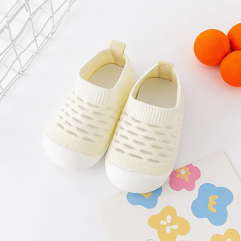 Chaussures Respirantes Bébé 0-36 Mois – Maille Extensible, Semelle Antidérapante, Premiers Pas | TinyStep by TrioNest™