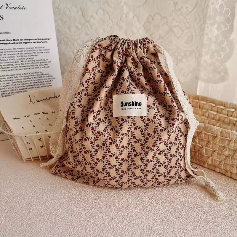 Sac à Langer à Ficelle Anses Ergonomiques | TrioNest™ – Léger, Lavable Machine, 4 Modèles, 27x25 cm