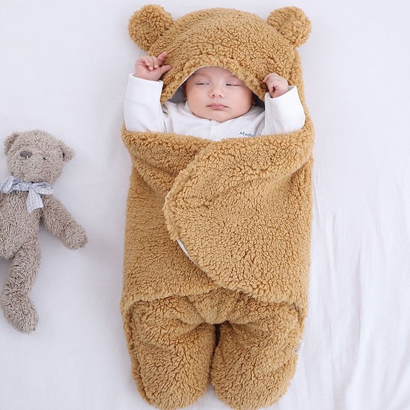 Gigoteuse Bébé Hiver WinterCozy — Polyester Fleece Chaud, Fermeture Auto-Agrippante, 6 Couleurs, 0-9 Mois | TrioNest™