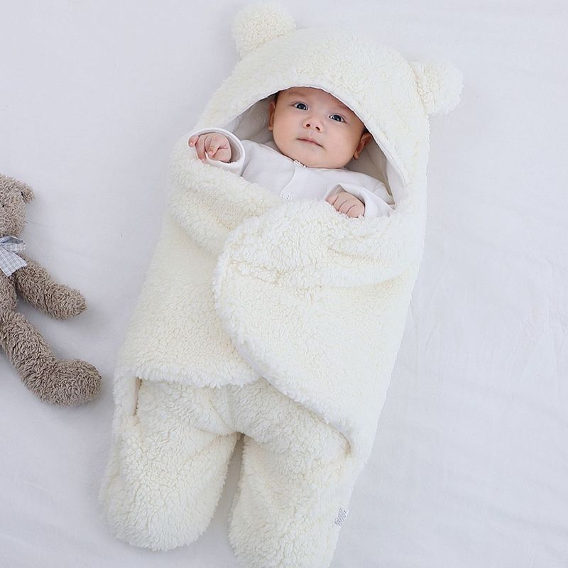 Gigoteuse Bébé Hiver WinterCozy — Polyester Fleece Chaud, Fermeture Auto-Agrippante, 6 Couleurs, 0-9 Mois | TrioNest™