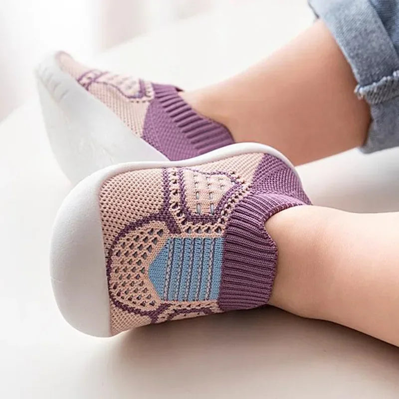 Chaussons Bébé Antidérapants SoftStep — Semelle Caoutchouc, Maille Respirante, Slip-On, 0-4 Ans | TrioNest™