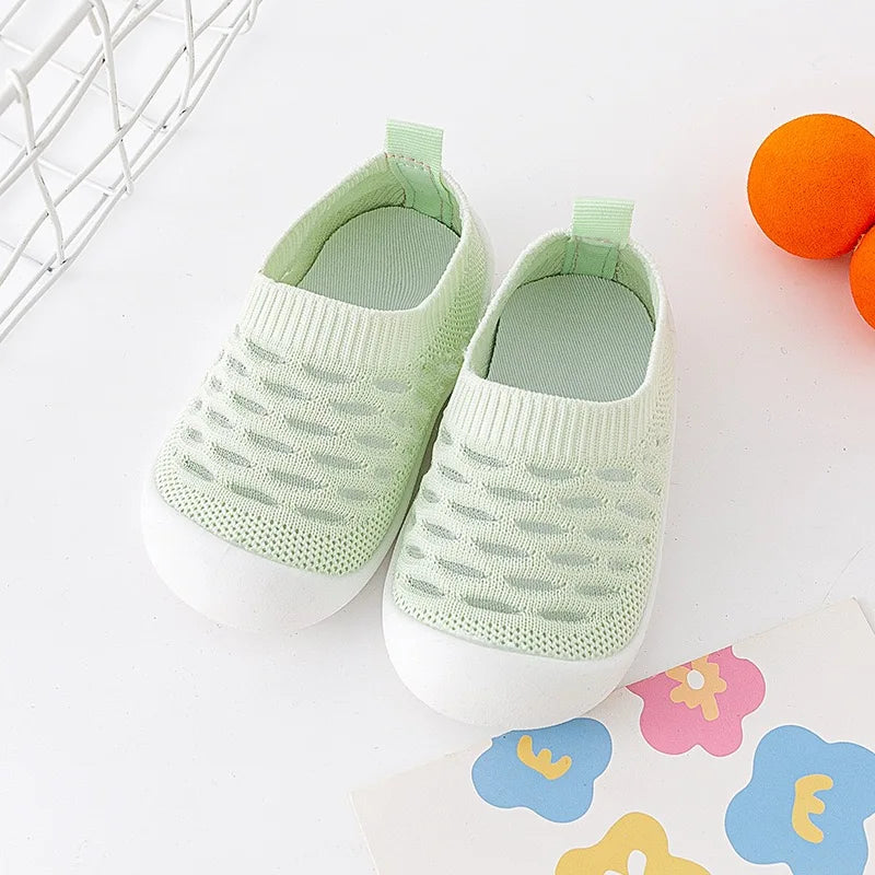 Chaussures Respirantes Bébé 0-36 Mois – Maille Extensible, Semelle Antidérapante, Premiers Pas | TinyStep by TrioNest™