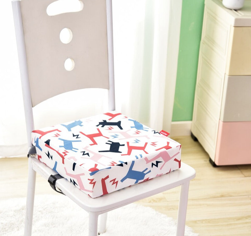 Sitzerhöhung für Babys mit niedlichen Mustern
