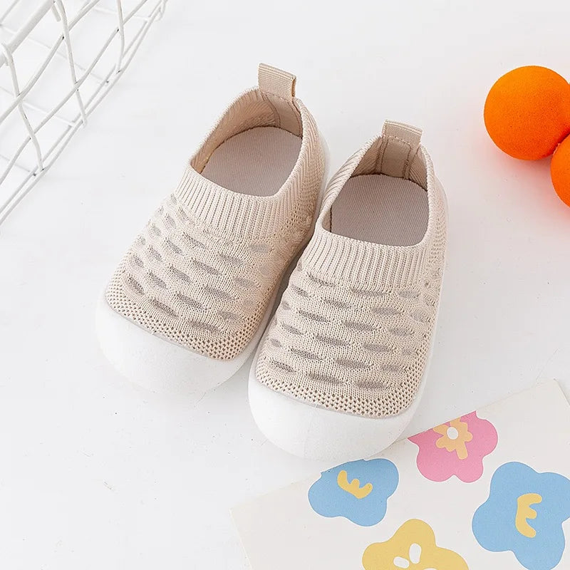 Chaussures Respirantes Bébé 0-36 Mois – Maille Extensible, Semelle Antidérapante, Premiers Pas | TinyStep by TrioNest™
