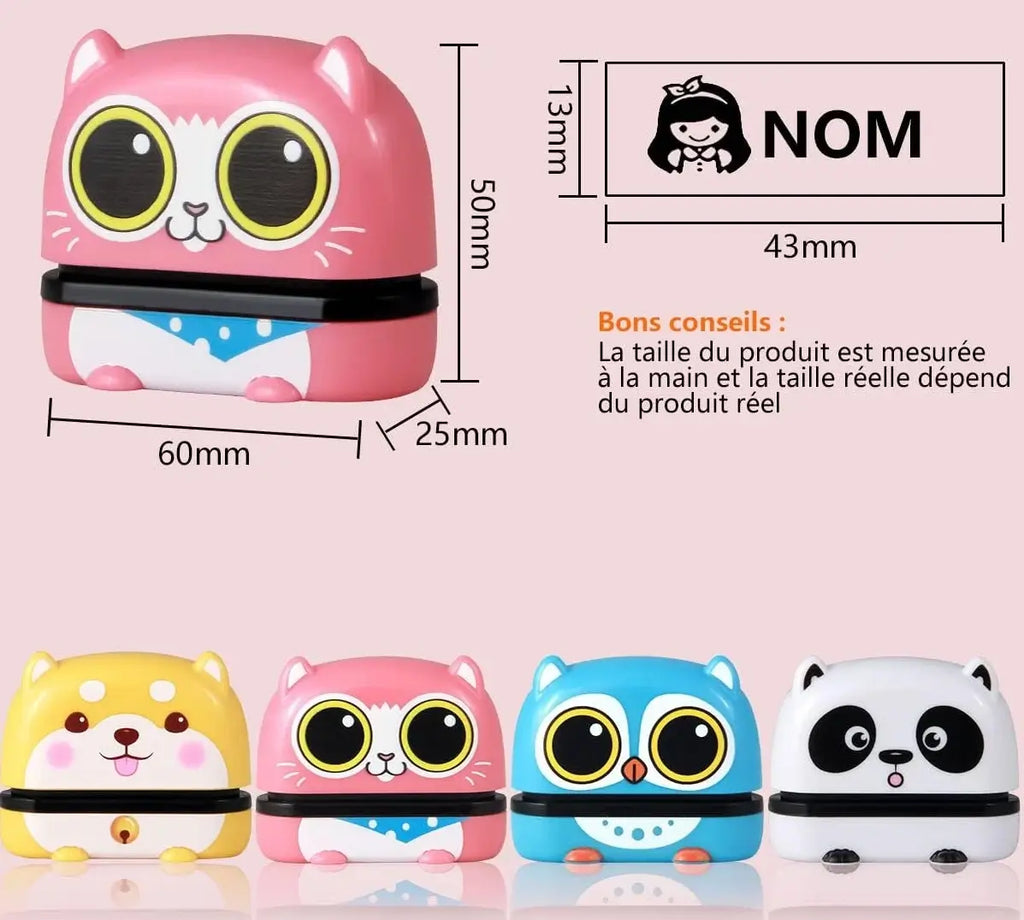 Tampon Personnalisé Bébé Prénom – Résistant Lavage, 4 Motifs, Encre Imperméable, Crèche & École | TrioNest™