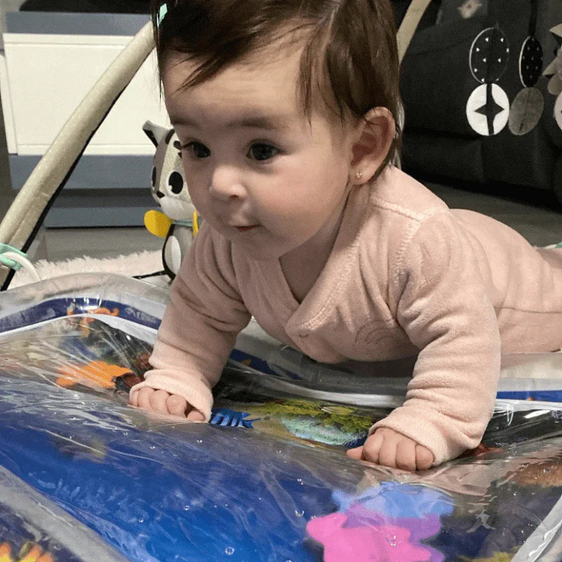 Tapis d'Éveil Sensoriel à Eau pour Bébé – PVC Sans BPA, Motricité Fine, Coordination, Jouets Colorés | AquaEveil by TrioNest™