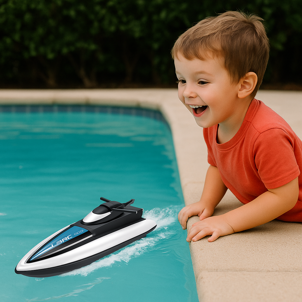Bateau Télécommandé Style Yacht – Double Moteur, 25 km/h, Portée 80m, 2,4 GHz, Sac Inclus | AquaYacht by TrioNest™
