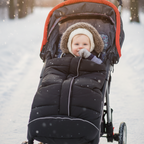 Chancelière Couvre-Pied Bébé – Bandes Réfléchissantes, 5 Fentes Harnais, Capuche, Zip Bidirectionnel | TrioNest™ Mon Adorable Bébé