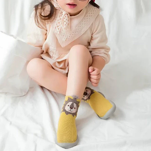 Chaussure Bébé Marche Motifs Animaux 6 Mois-3 Ans – Coton, Semelle TPE Antidérapante, Lavable | ZooWalk by TrioNest™ Mon Adorable Bébé