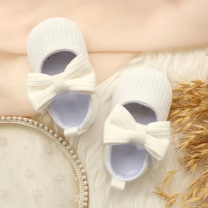 Chaussure Bébé Fille Coton 0-18 Mois – Nœud Papillon, Fermeture Zip, Respirant, Lavable 30° | BowStep by TrioNest™ Mon Adorable Bébé