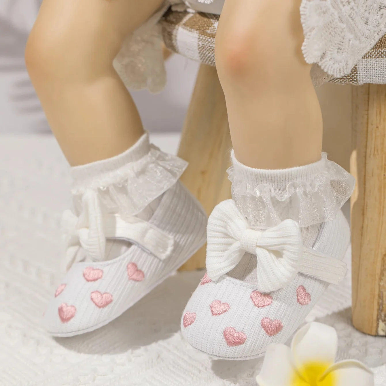 Chaussure Bébé Fille Coton 0-18 Mois – Nœud Papillon, Fermeture Zip, Respirant, Lavable 30° | BowStep by TrioNest™ Mon Adorable Bébé