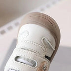 Chaussure Bébé pour Marcher SoftNest – Coton Bio, Semelle Antidérapante, Velcro, 0-24 Mois | TrioNest™ Mon Adorable Bébé