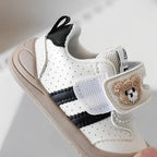 Chaussure Bébé pour Marcher SoftNest – Coton Bio, Semelle Antidérapante, Velcro, 0-24 Mois | TrioNest™ Mon Adorable Bébé