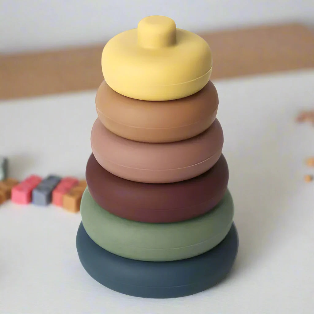 Jeu de Construction d'Anneaux en Silicone StackNest – Sans BPA, Montessori, 12,7 cm | TrioNest™